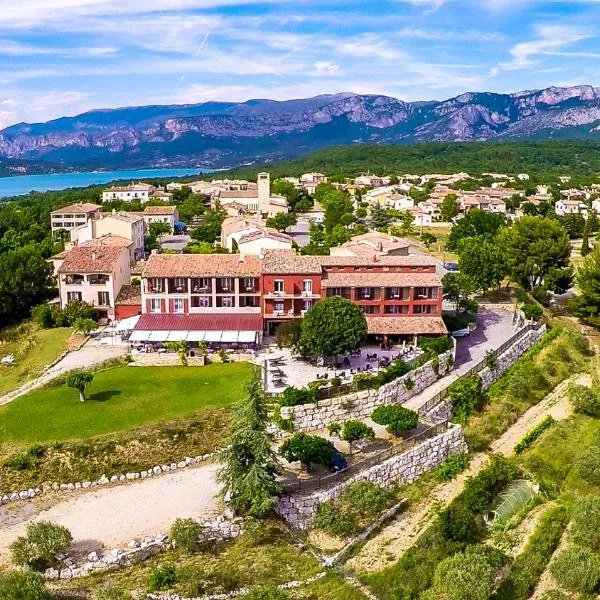 Auberge des Salles, hotel v mestu Les Salles-sur-Verdon
