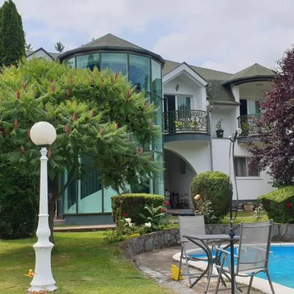 Veliki Raj Plus, hotel in Stenjevac