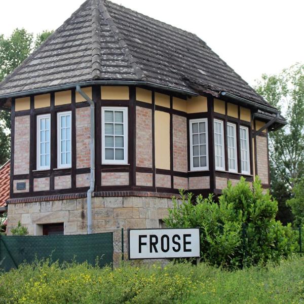 "Altes Stellwerk Frose" am Froser See