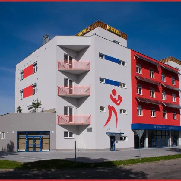 Sport Hotel České Budějovice, ξενοδοχείο στο Τσέσκε Μπουντεγιόβιτσε