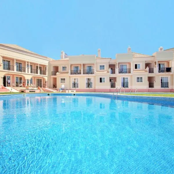 Aquamar Albufeira Aparthotel, hotel em Albufeira