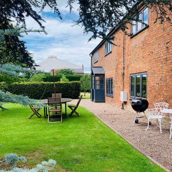 The Cottage, Yew Tree Farm Holidays, Tattenhall, Chester