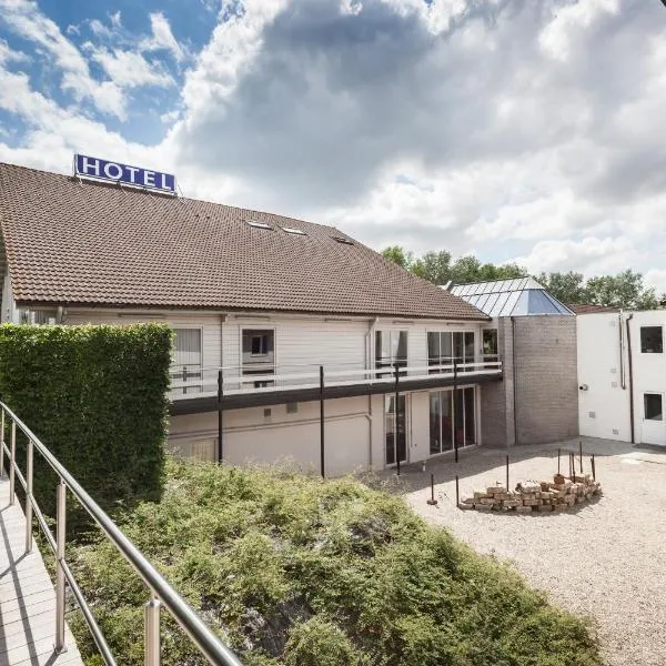 Flanders Lodge Hotel, ξενοδοχείο στο Υπρ