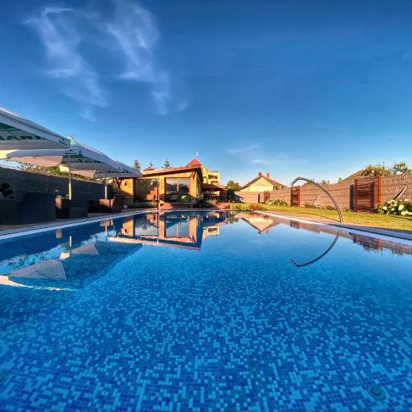 Madison Village, hotell sihtkohas Kisvárda