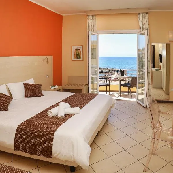 Janus Hotel, hotel in Castelsardo