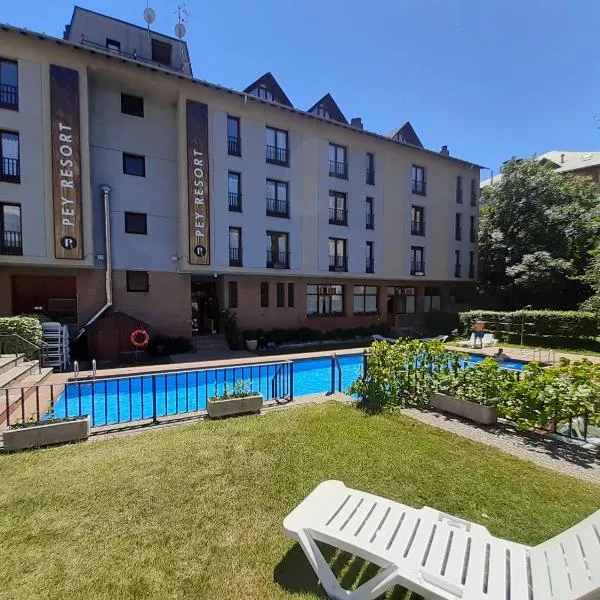 Pey Resort, hótel í Sort