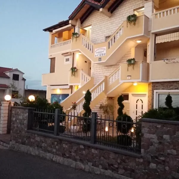 Apartments Ivanković, hotel v destinaci Stari Grad