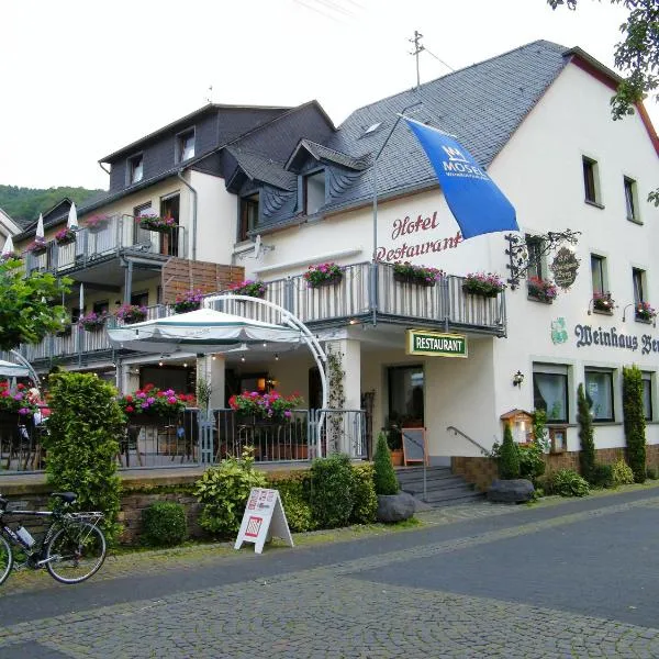 Weinhaus Berg, khách sạn ở Bremm