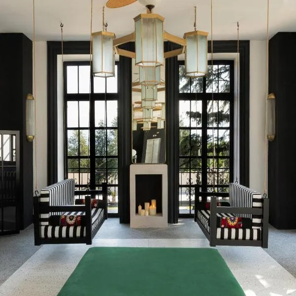 Esquisse Design Hotel, hotel in Telavi