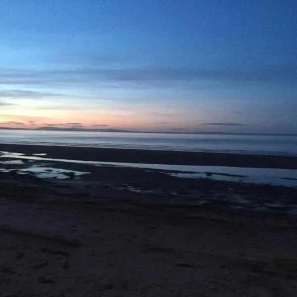 Magnificent sea view lodge, hotel in Port Seton