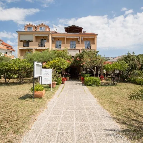 Villa Tamaris, hotel v Rabu