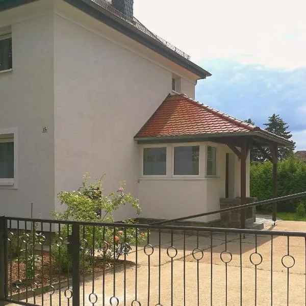 4-Zimmer Haus in Leipzig, готель у Ле́йпцизі