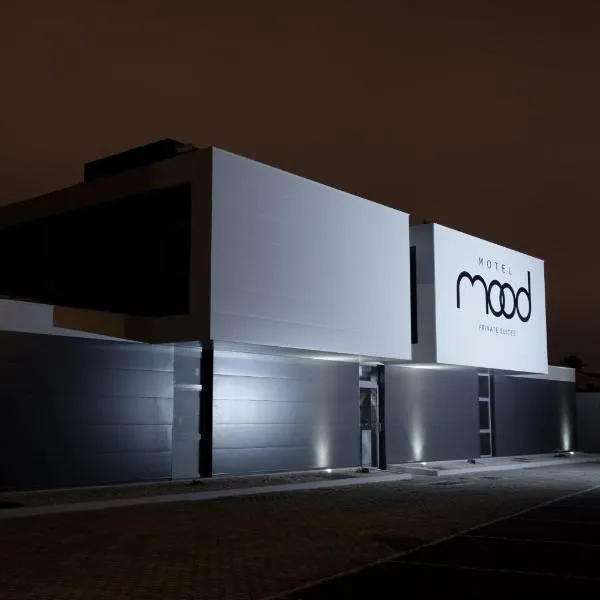 Mood - Private Suites, khách sạn ở Montijo