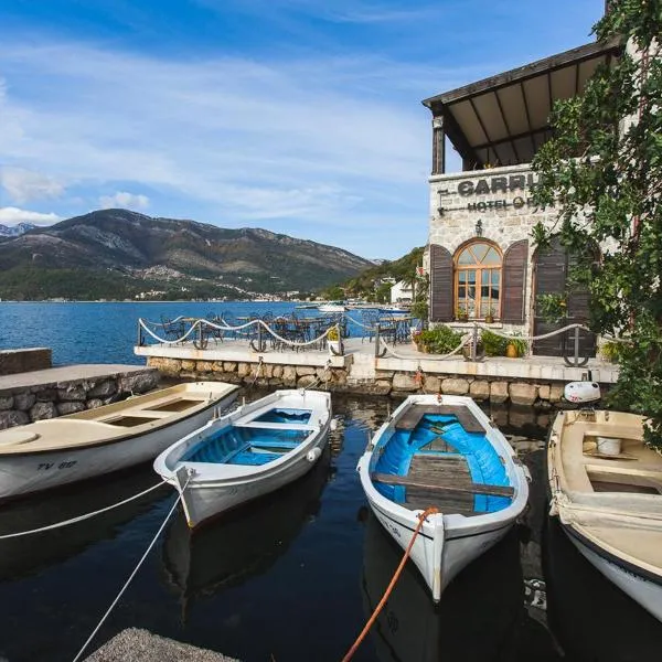 Carrubba, hotel v destinaci Tivat