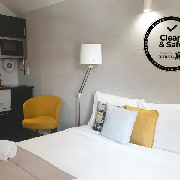 Stay in Apartments Ribeira 24, hotel in Porto