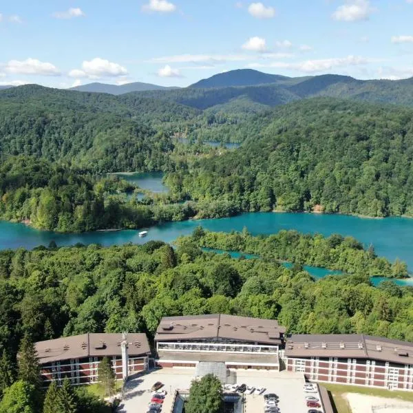 Hotel Jezero - Plitvice Lakes National Park，位于普利特维采湖的酒店