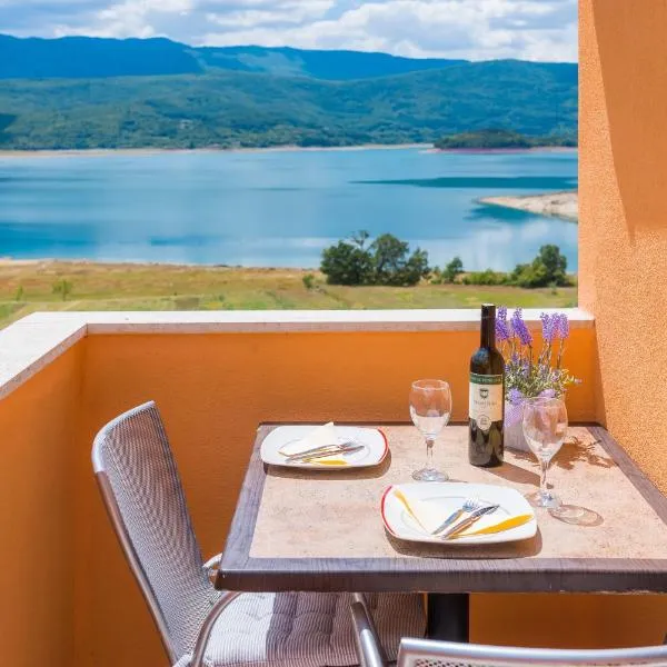 Rooms and Apartments Budiša, hotel v destinaci Vrlika