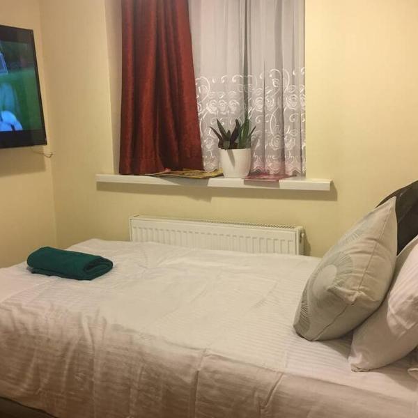F3 Cosy Single Room (Sandycroft Guest House)