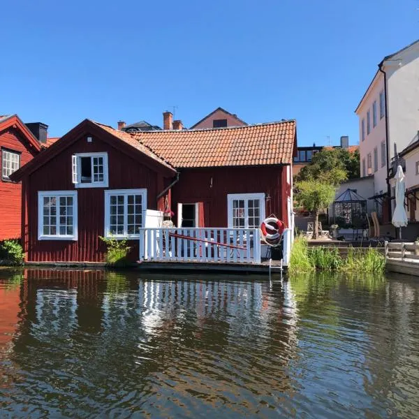 Stugan med Bryggan i Gamla Staden, hôtel à Eskilstuna