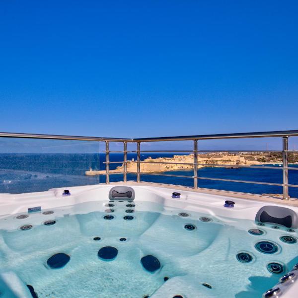 Valletta Luxury 4-Bedroom Duplex with Stunning Sea Views Private Terrace and Jacuzzi