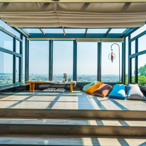 Azure Villa, hotel in Jian