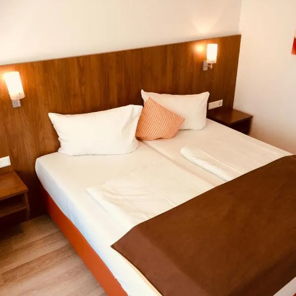 Triton, hotel v Kolíně