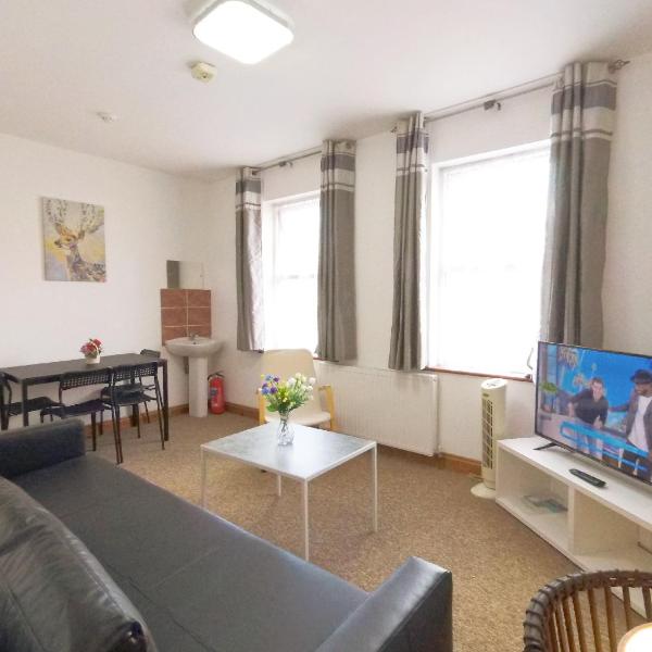 Carnation Flat A in Wembley, London