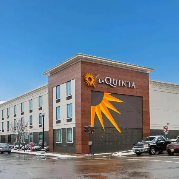 La Quinta by Wyndham Jamestown, hotel in Jamestown