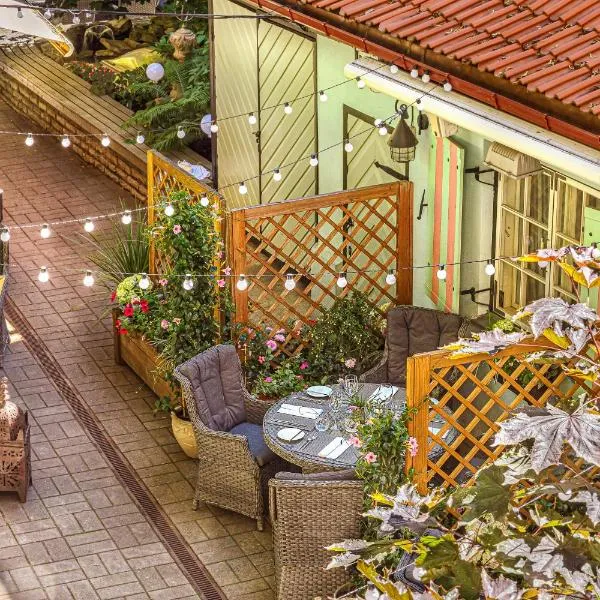 Schlössle Hotel - Small Luxury Hotels of the World, hotel in Tallinn