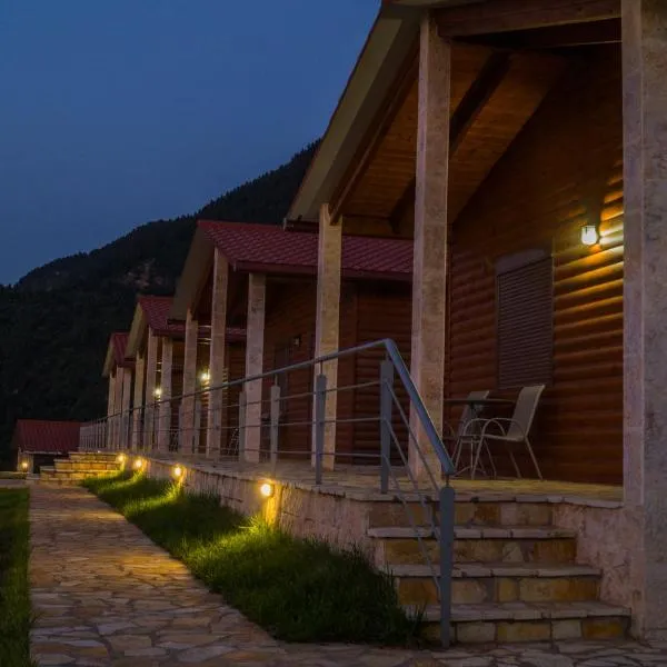 Kedros Chalet, hotel in Áyios Dhimítrios