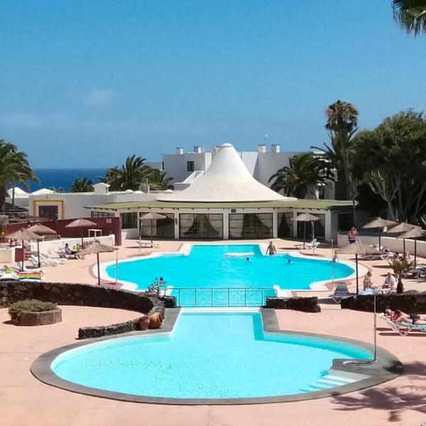 PLAYA ROCA MODERN STUDIO - Seafront Pool Complex