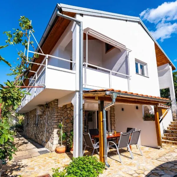 Maia Lena, hotel in Jasenice