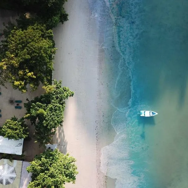 The Mooring Resort, hotel v destinaci Panwa pláž