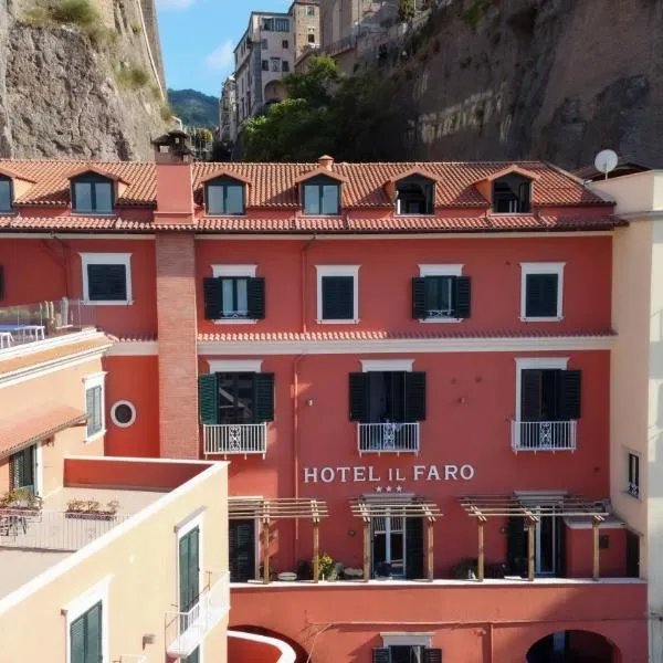 Hotel Il Faro, готель у Сорренто