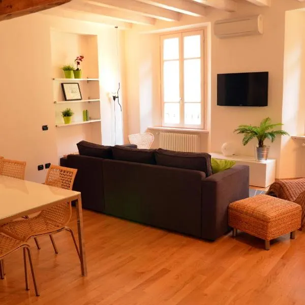 Il Vicolo, hotel v destinaci Como