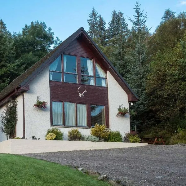 Lann Dearg Studios, hotel in Invermoriston