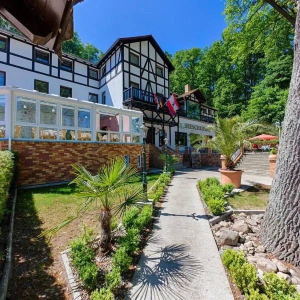 Seeschloß, hotel u Lankeu