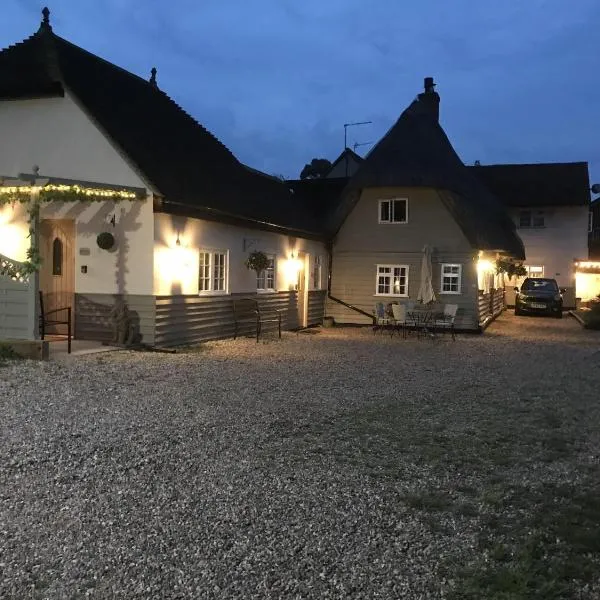 Old Thatch Bambers Green, hôtel à Takeley