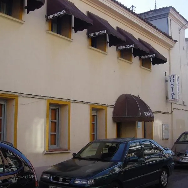 Hostal Emilio Barajas – hotel w Madrycie
