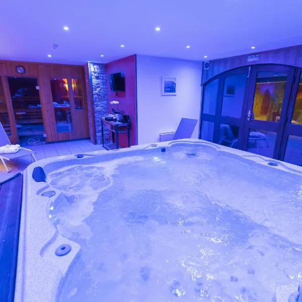 ALPAZUR Val Cenis, hotel in Lanslebourg-Mont-Cenis