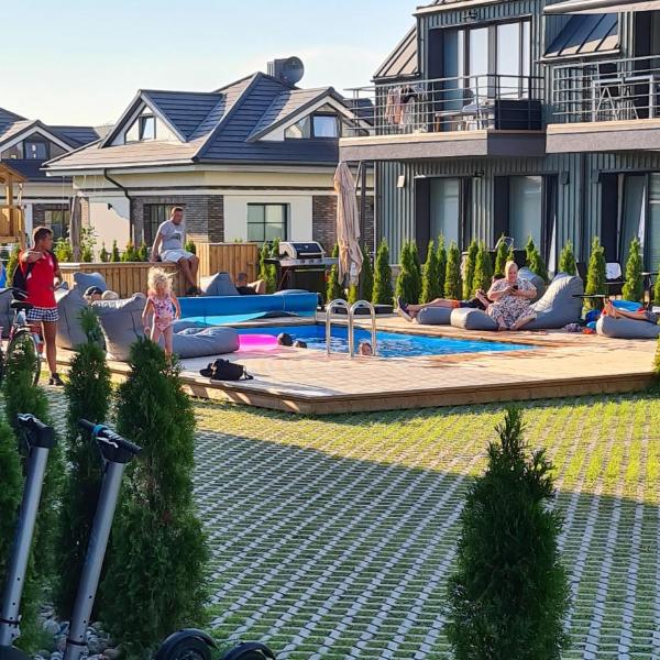 Vaivorykštės 7D apartamentai (su baseinu)