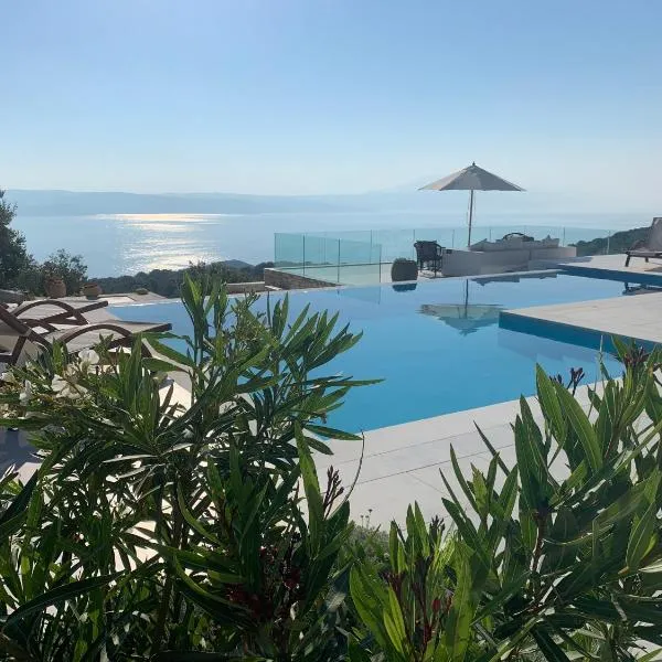 Villa Salina Luxury Pool Villa, hotell sihtkohas Kechria