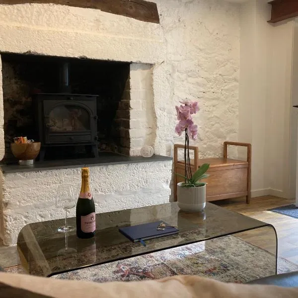 Beautifully Renovated Self-Contained Farm Cottage - close to beaches, North Berwick and the Golf Coast, hotel v destinaci North Berwick