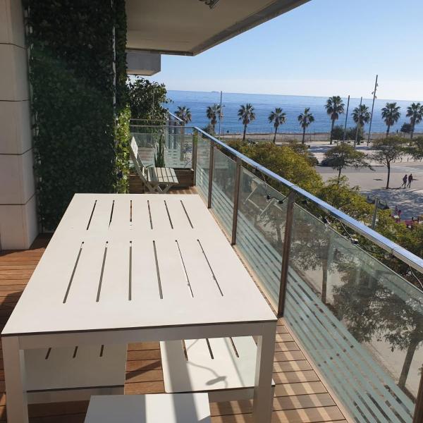 Apartamento completo con piscina terraza vistas del mar