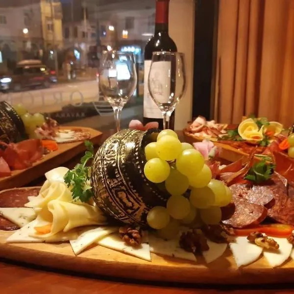 Hotel Slavonija, hotel v destinaci Vinkovci