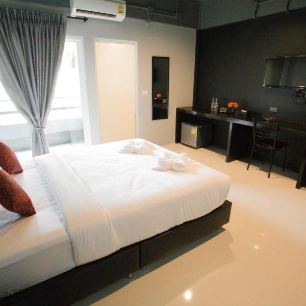 B-Black Hotel Chonburi