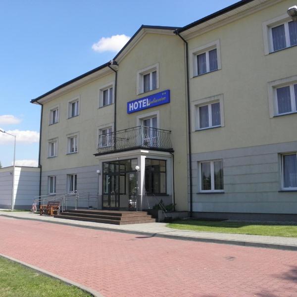 Hotel Julianów, Varsovie