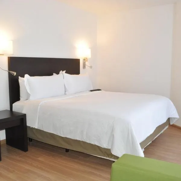 Fiesta Inn Express Naucalpan, hotel in Mexico City