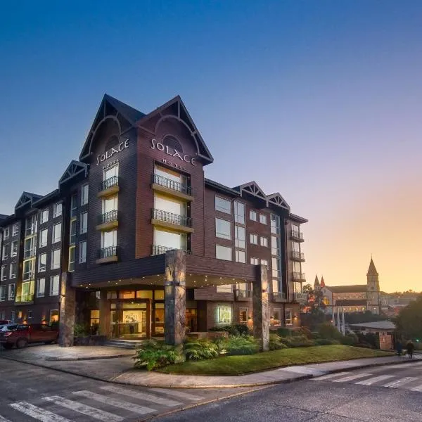 Solace Hotel Puerto Varas, hótel í Puerto Varas