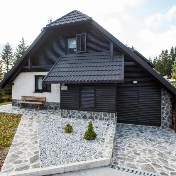 Rogla Chalet Urska, hotel in Resnik